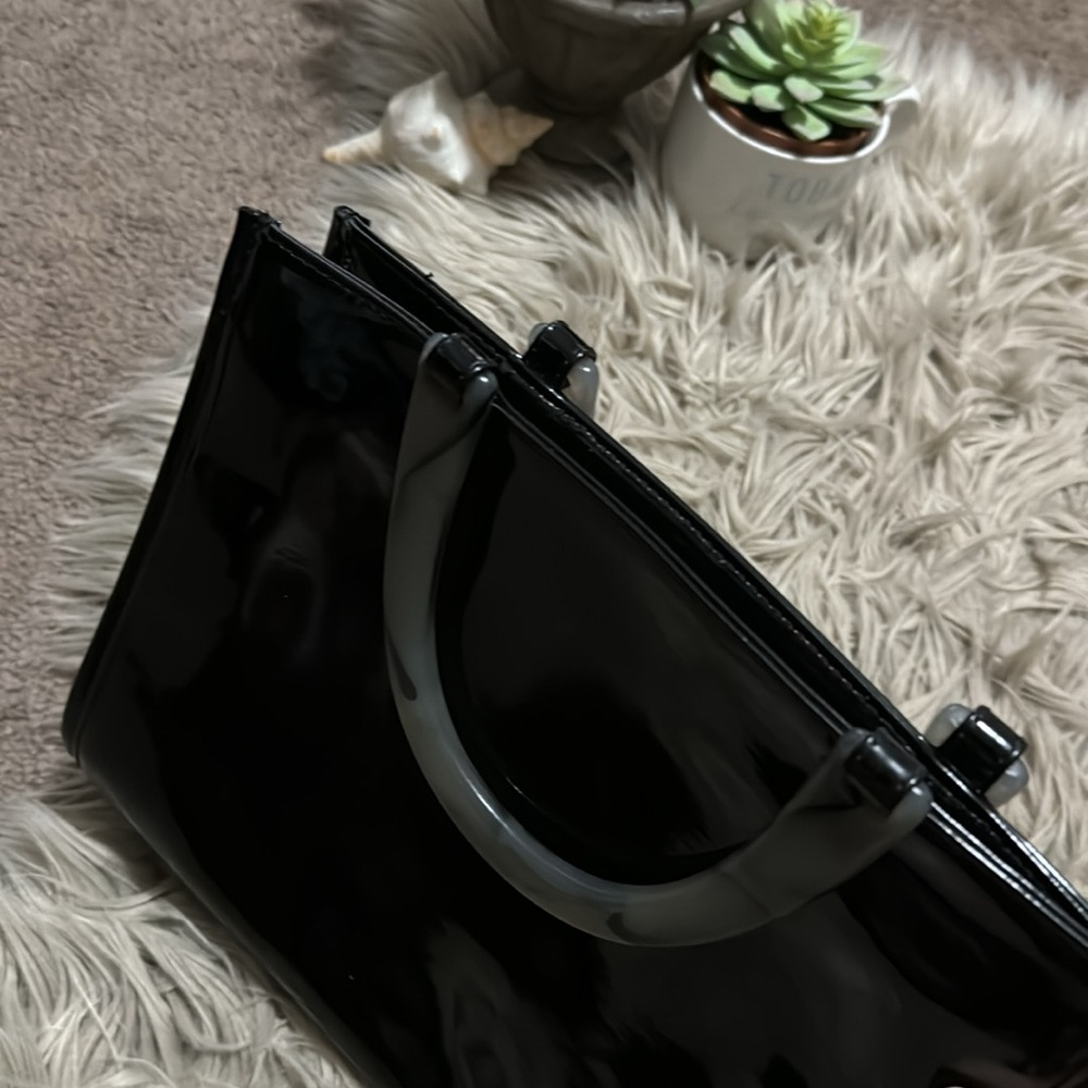 Vintage Neiman Marcus Black Patent Bag-Blk/Gray Swirled Lucite Handles-EUC - Picture 8 of 17